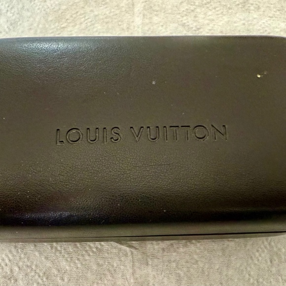 LOUIS VUITTON Sunglasses for Women - Picture 1 of 7